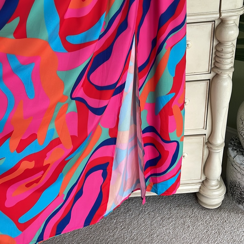 Boutique Brand maxi dress with shoulder detail. Size Small - Picture 4 of 6